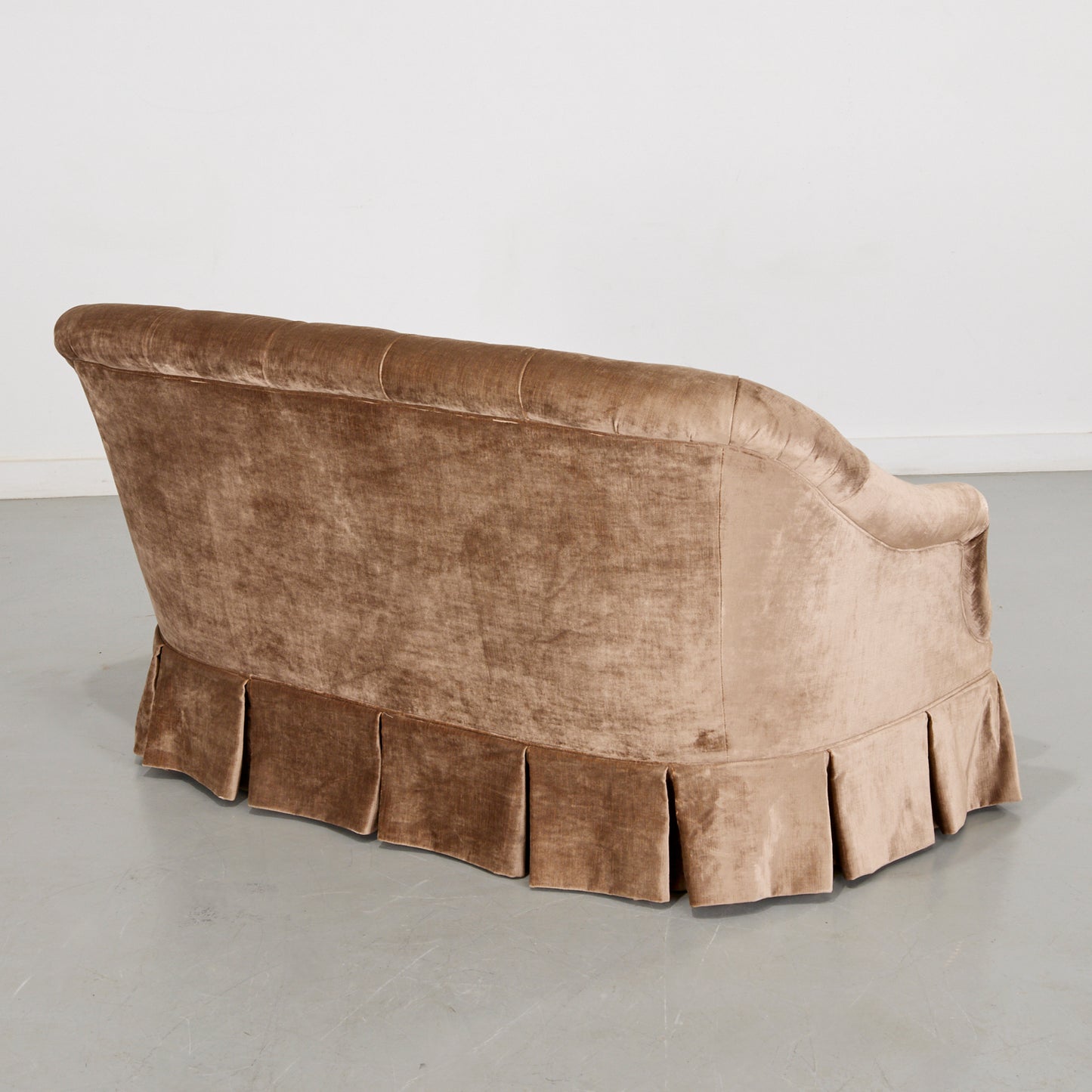 Button Tufted Loveseat