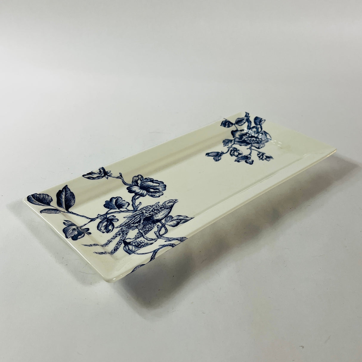 Blue-and-White Williamsburg Serving Tray