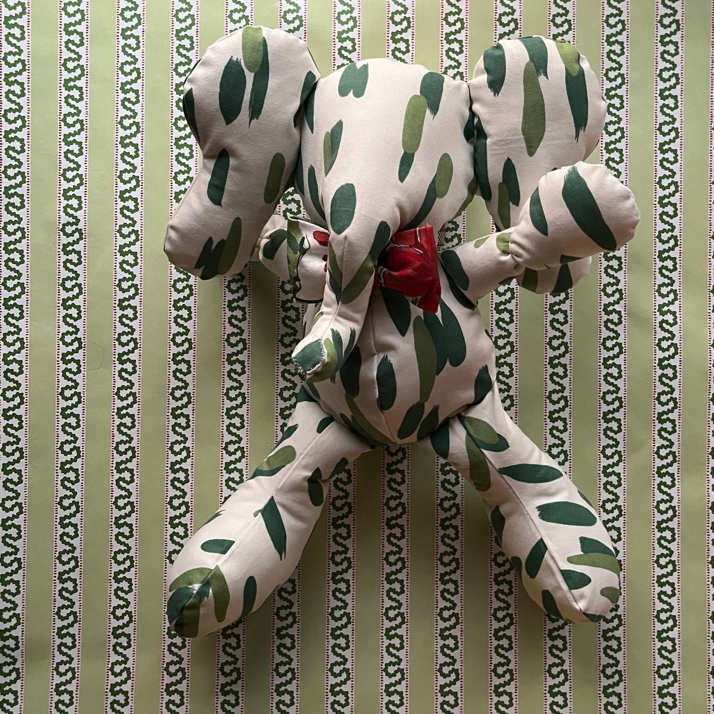 Club House Forest Green Elephant
