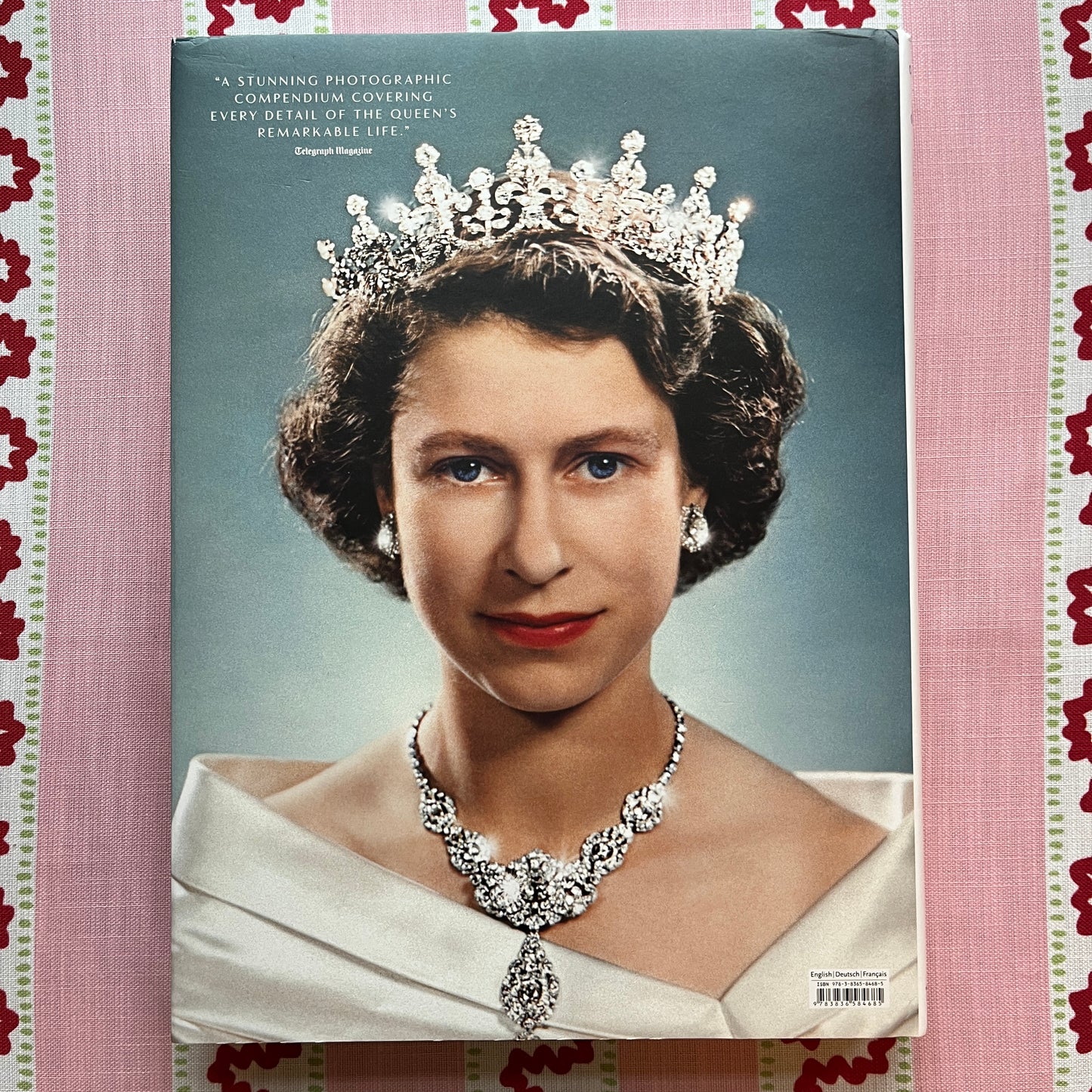 Her Majesty: A Photographic History 1926-2022 Coffee-Table Book