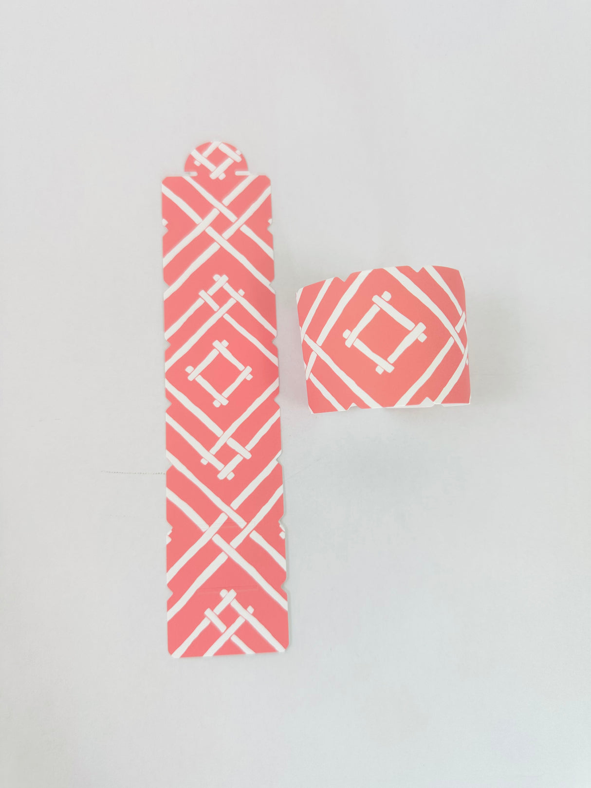 Southampton Pink Island House Paper Napkin Rings, Set of 10