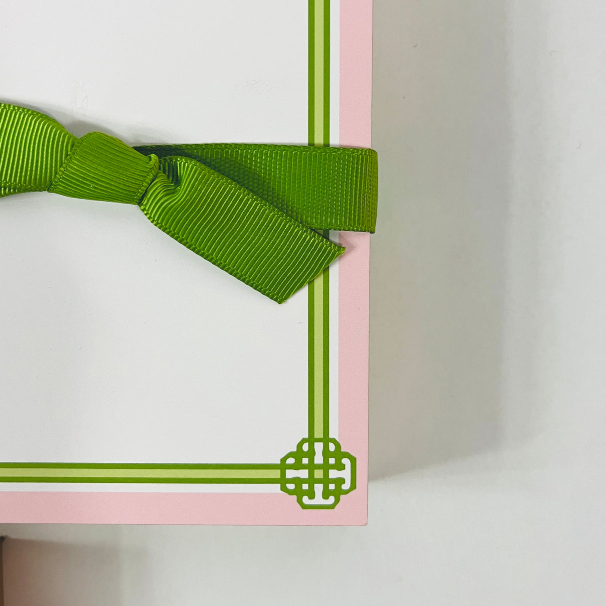 Green/Pink/White Graphics Stationery Set