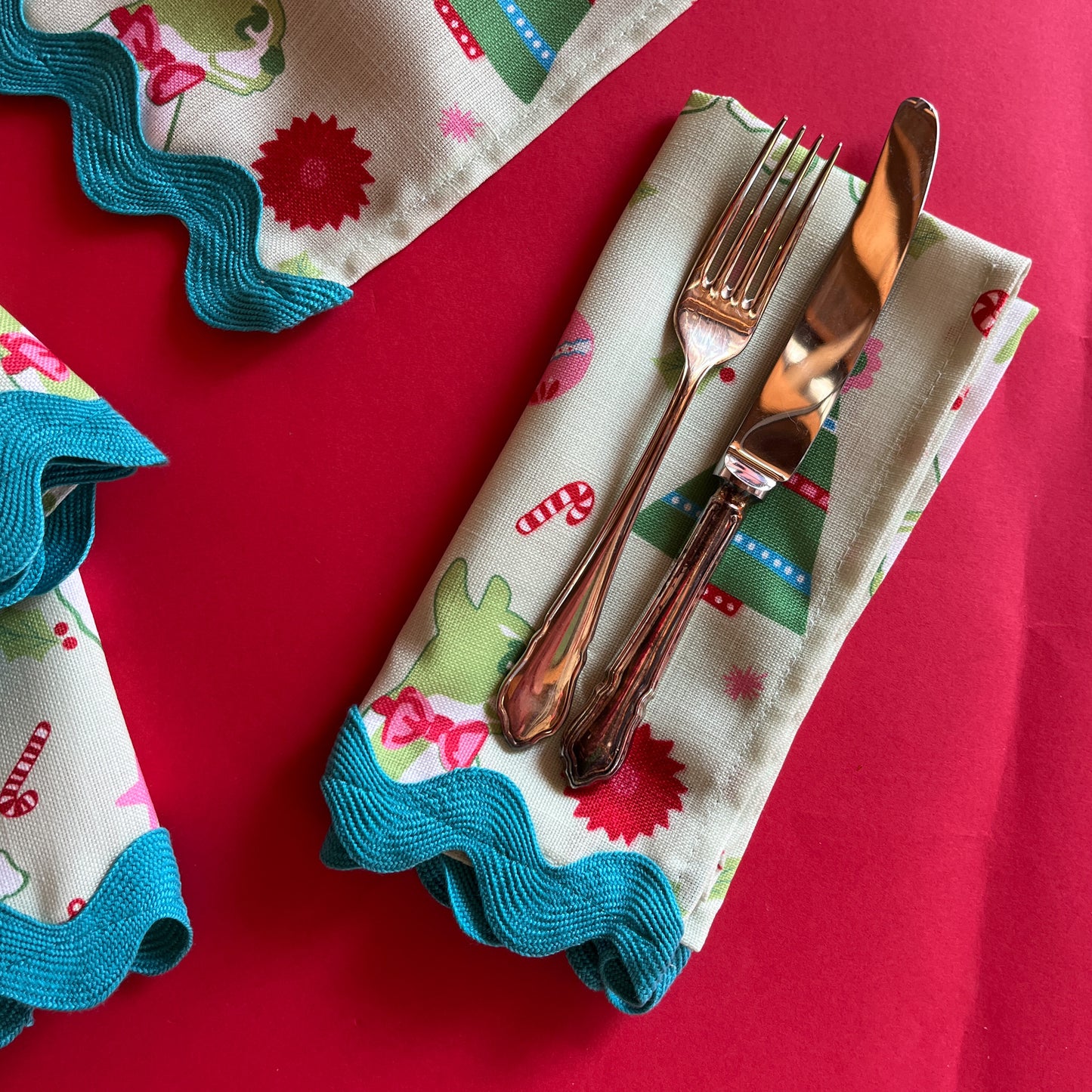 Large Festive Pagodas Stationery Caddy