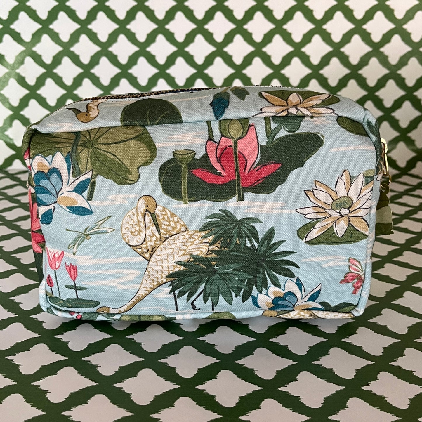 Medium Cosmetics and Toiletries Bag/Meadow Club Sky Blue