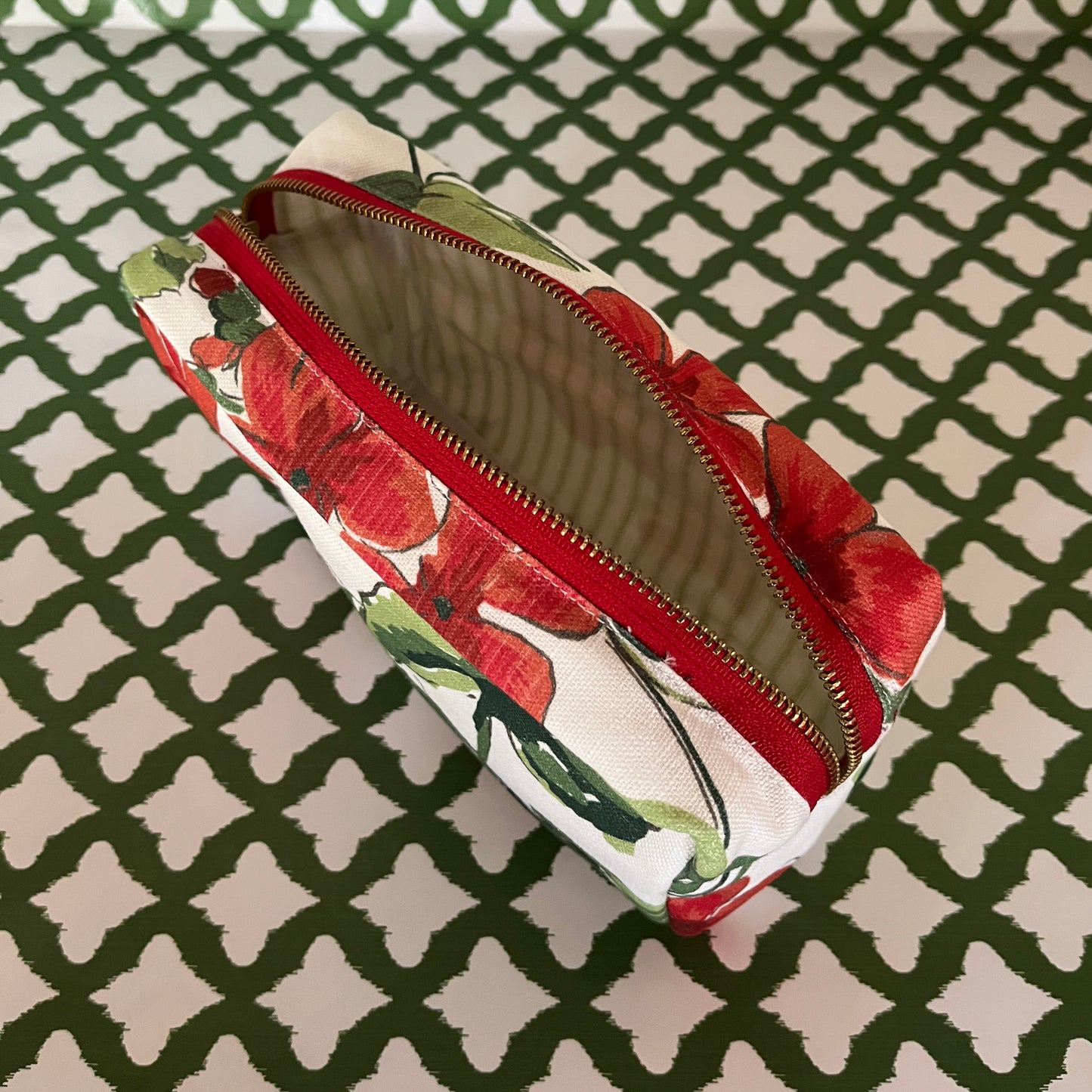 Medium Cosmetics and Toiletries Bag/Cottage Grove Geranium Red