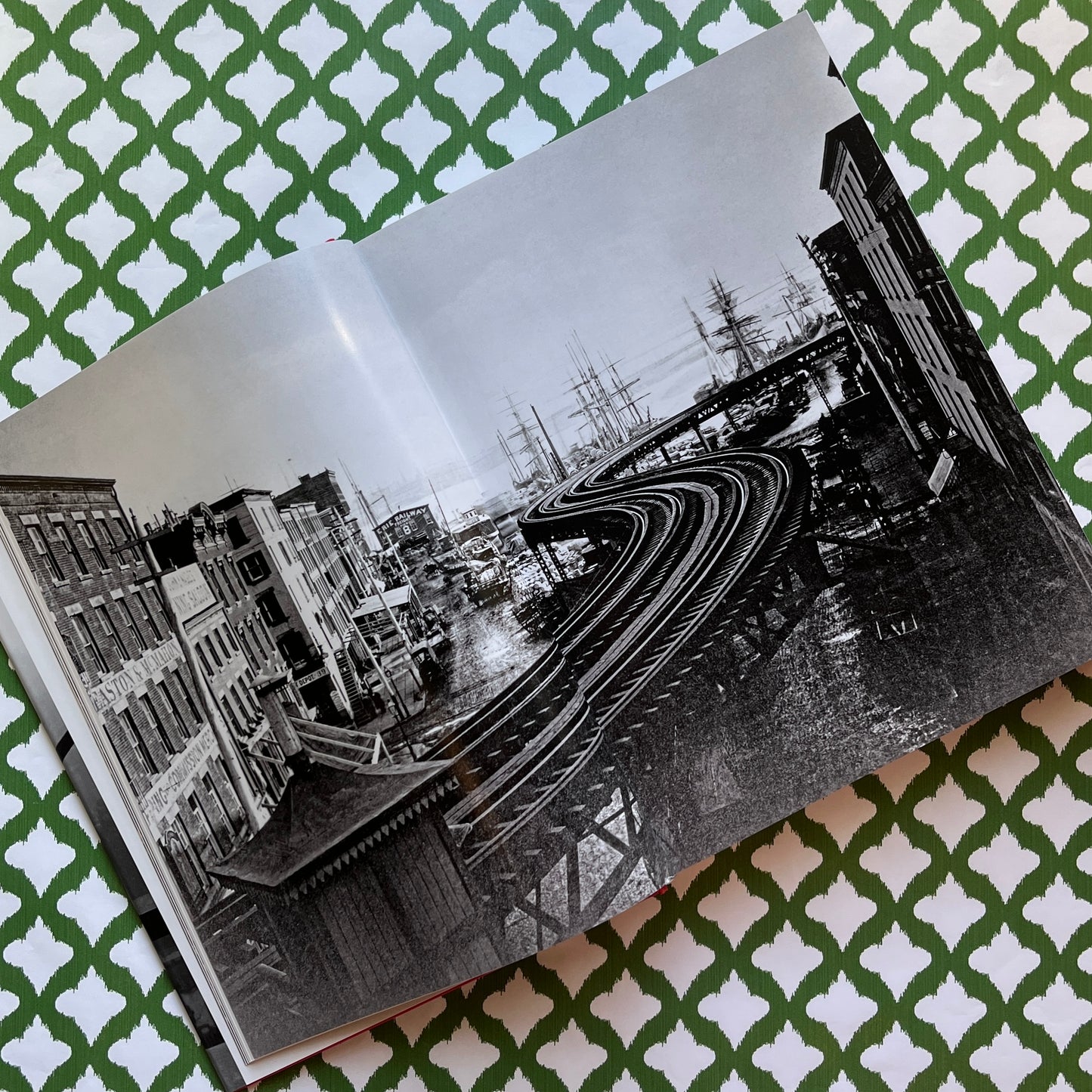 New York Portrait of a City Coffee Table Book