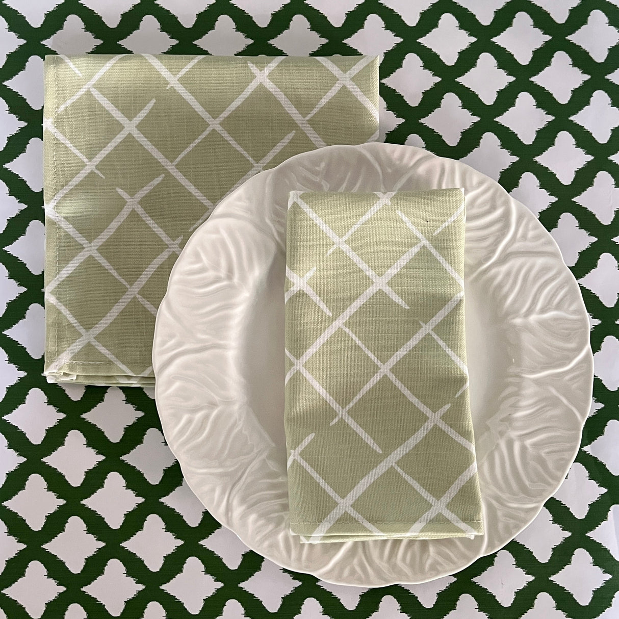 Bahama Court Meadow Green Washable Linen Dinner Napkins, Set of 2
