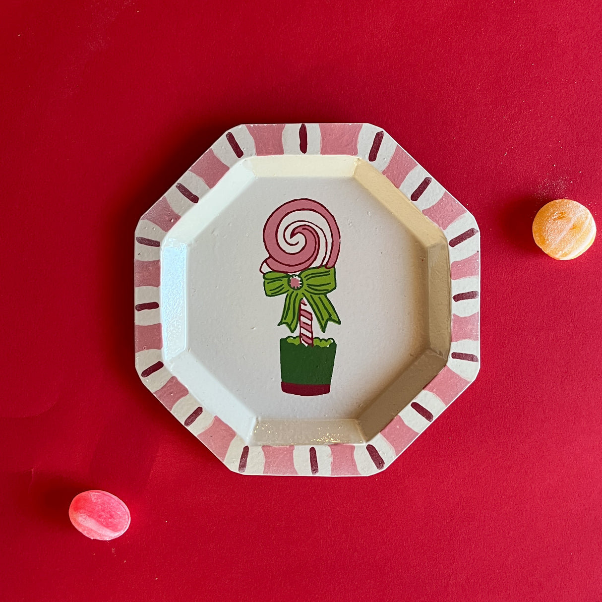 Christmas Treats tole metal trinket tray featuring a lollipop with bow 