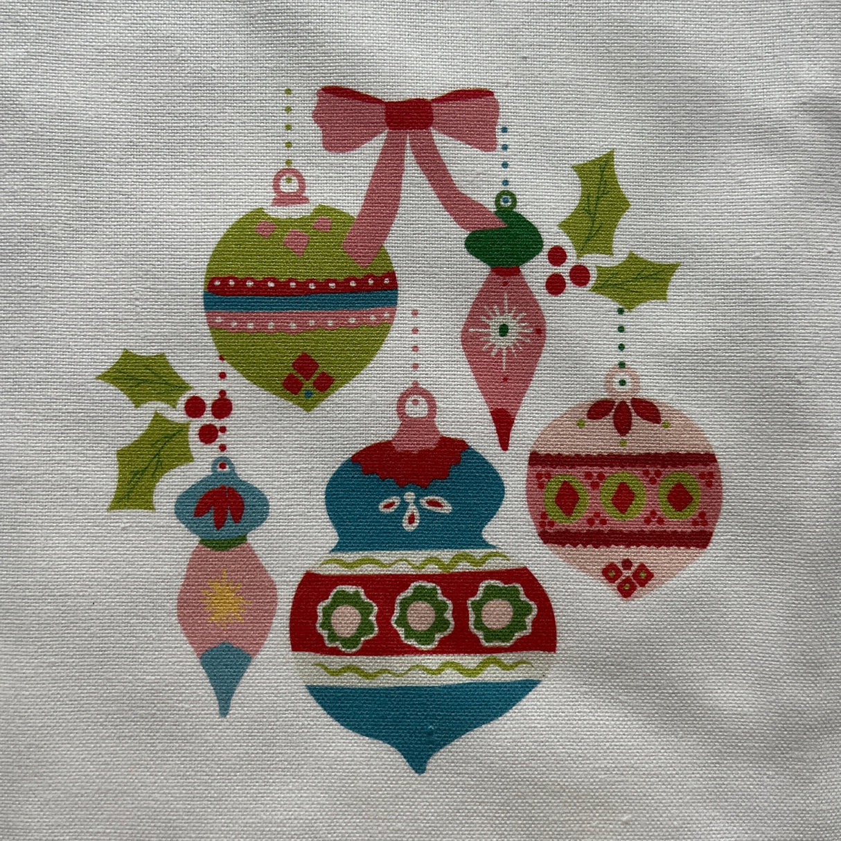 Darling Ornaments Christmas Tea Towel/Dish Towel/Guest Towel