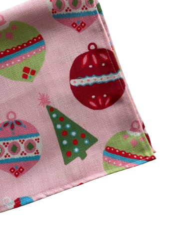 Darling Ornaments No-Iron Christmas Dinner Napkins, Set of 2