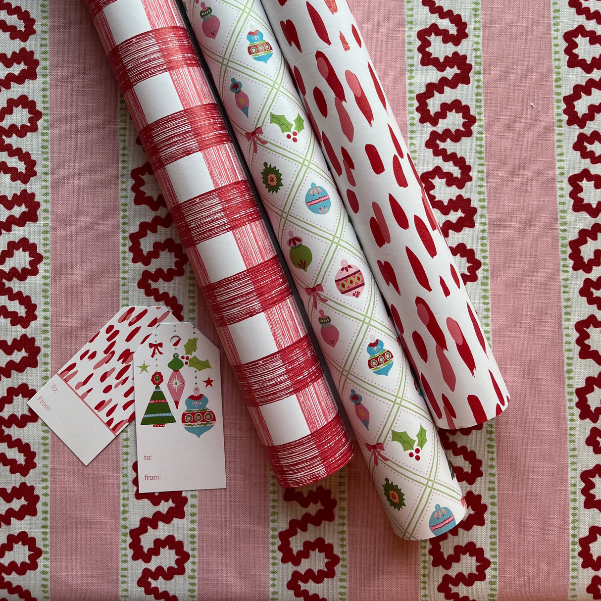 Cranberry Red Christmas Gift Wrapping Paper/Gift Tags Set