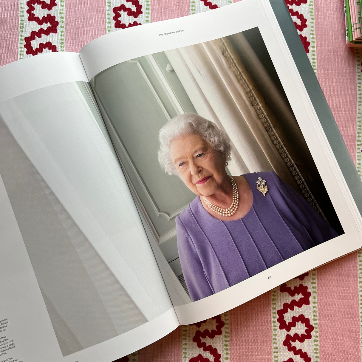 Her Majesty: A Photographic History 1926-2022 Coffee-Table Book
