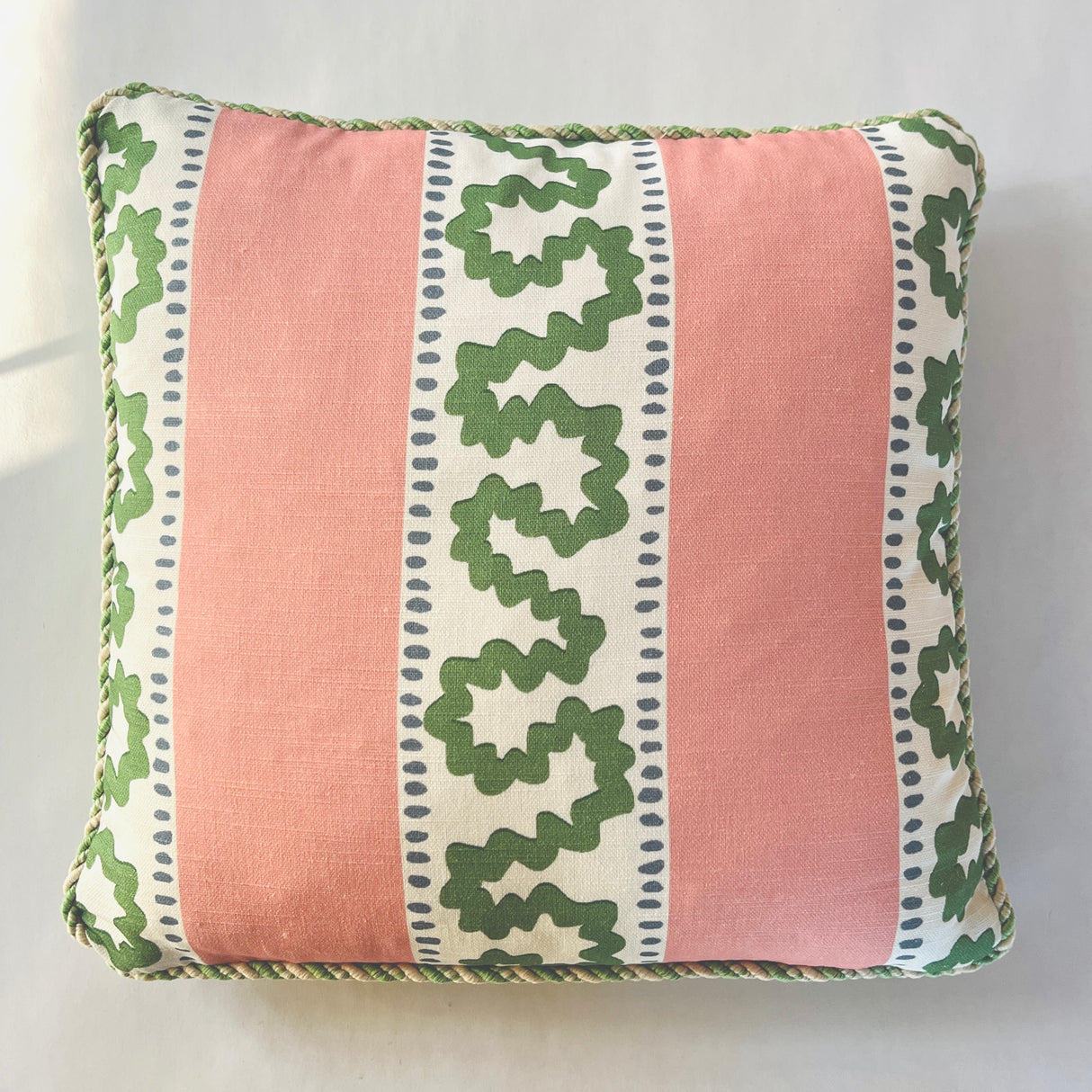 Bahama Court /Harbor Trail Pillow with Cord Trim
