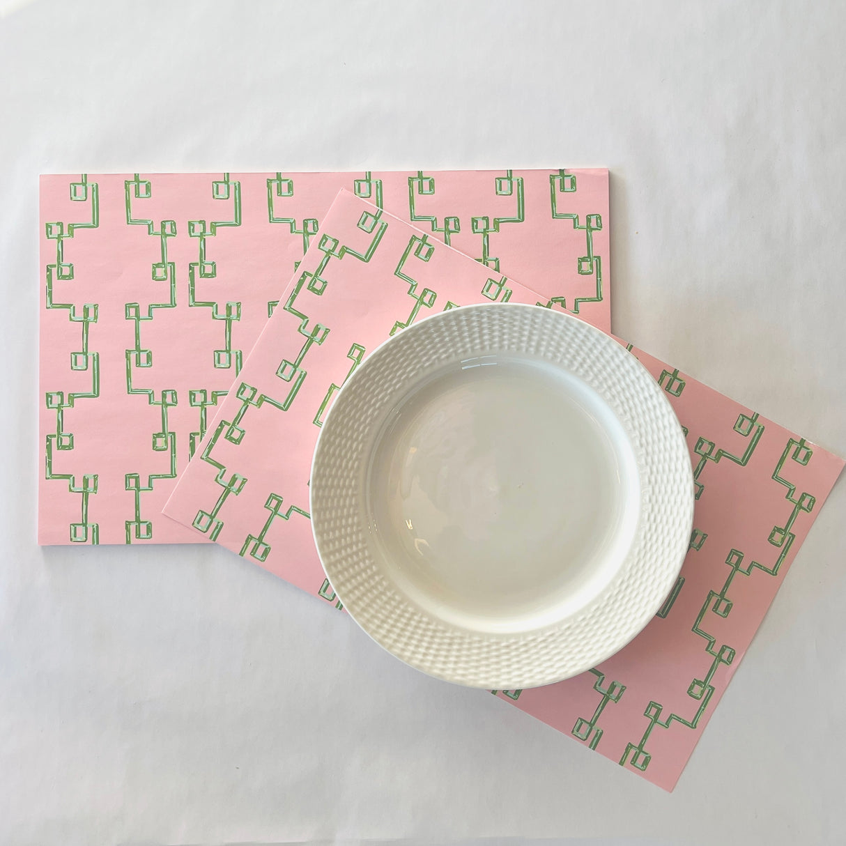 Pink/Green Bamboozled Rectangular Paper Placemats, Pad of 20