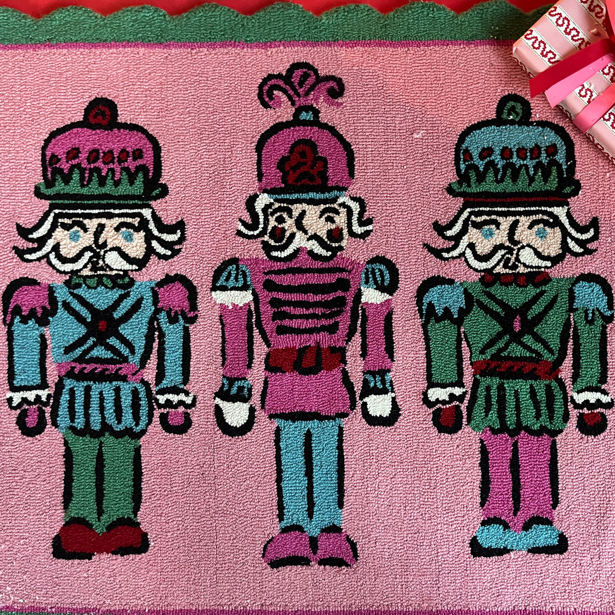 Nutcracker Trio Rectangular Scalloped Hooked-Wool Rug