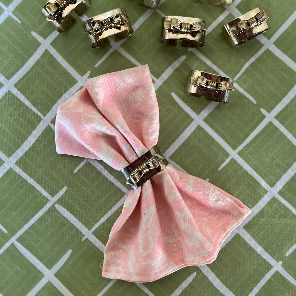 Holiday Bows Napkin Rings, Set of 4