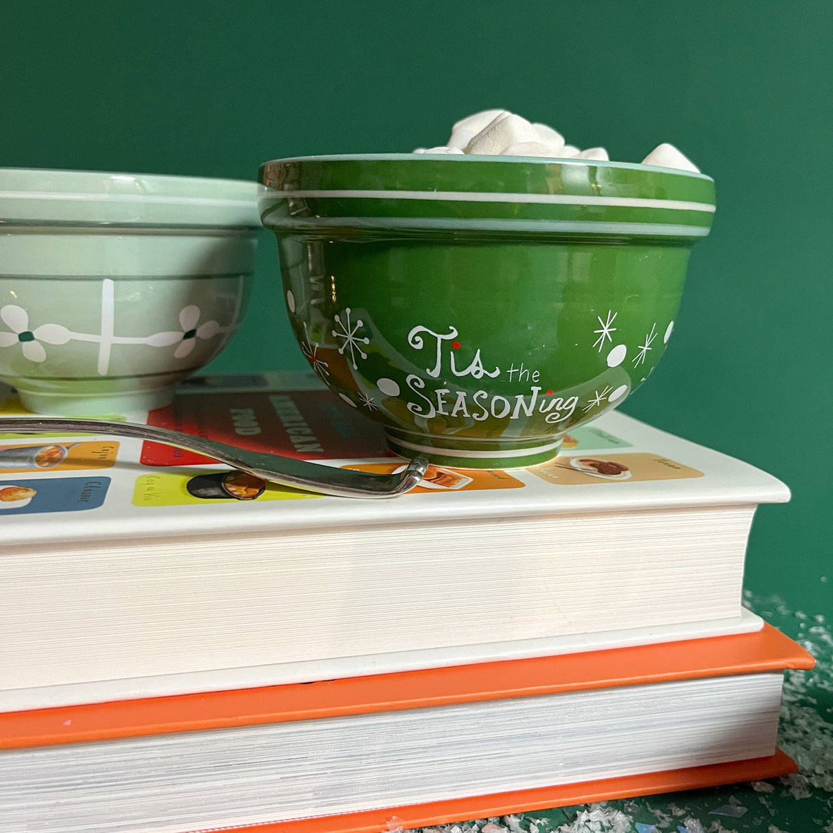 Ceramic Bowls w/Classic Christmas Motifs Light Green, Light Pink, Dark Pink, Green