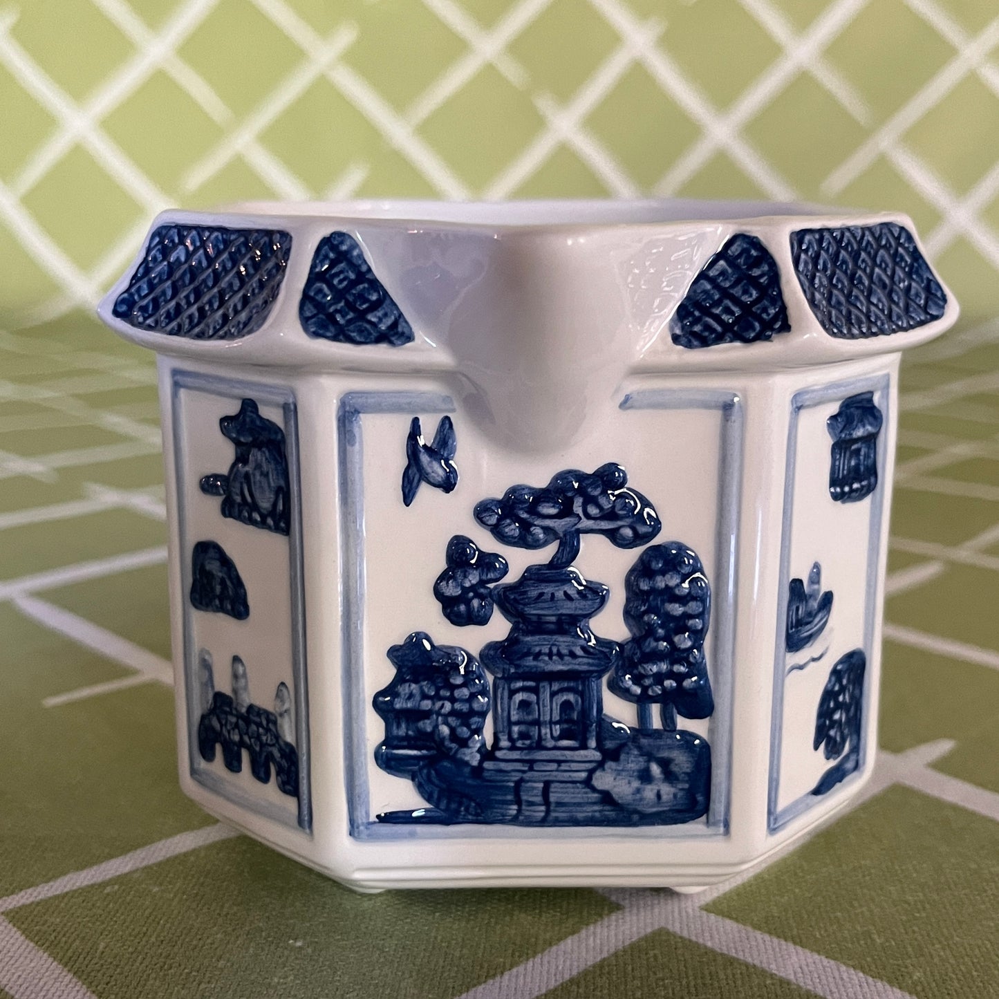 Willow Blue Pagoda Creamer/Sugar, Set of 2