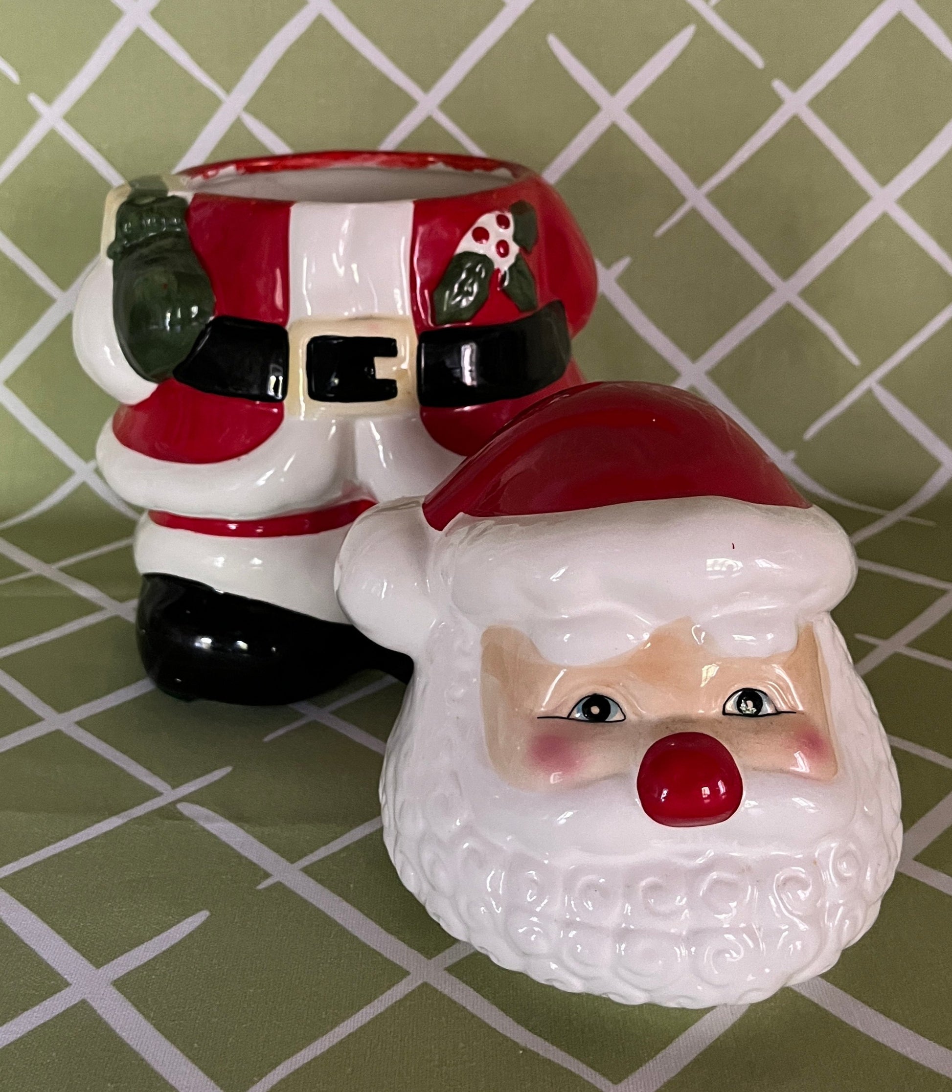 Pink Vintage Santa Salt & Pepper Shakers Set/2