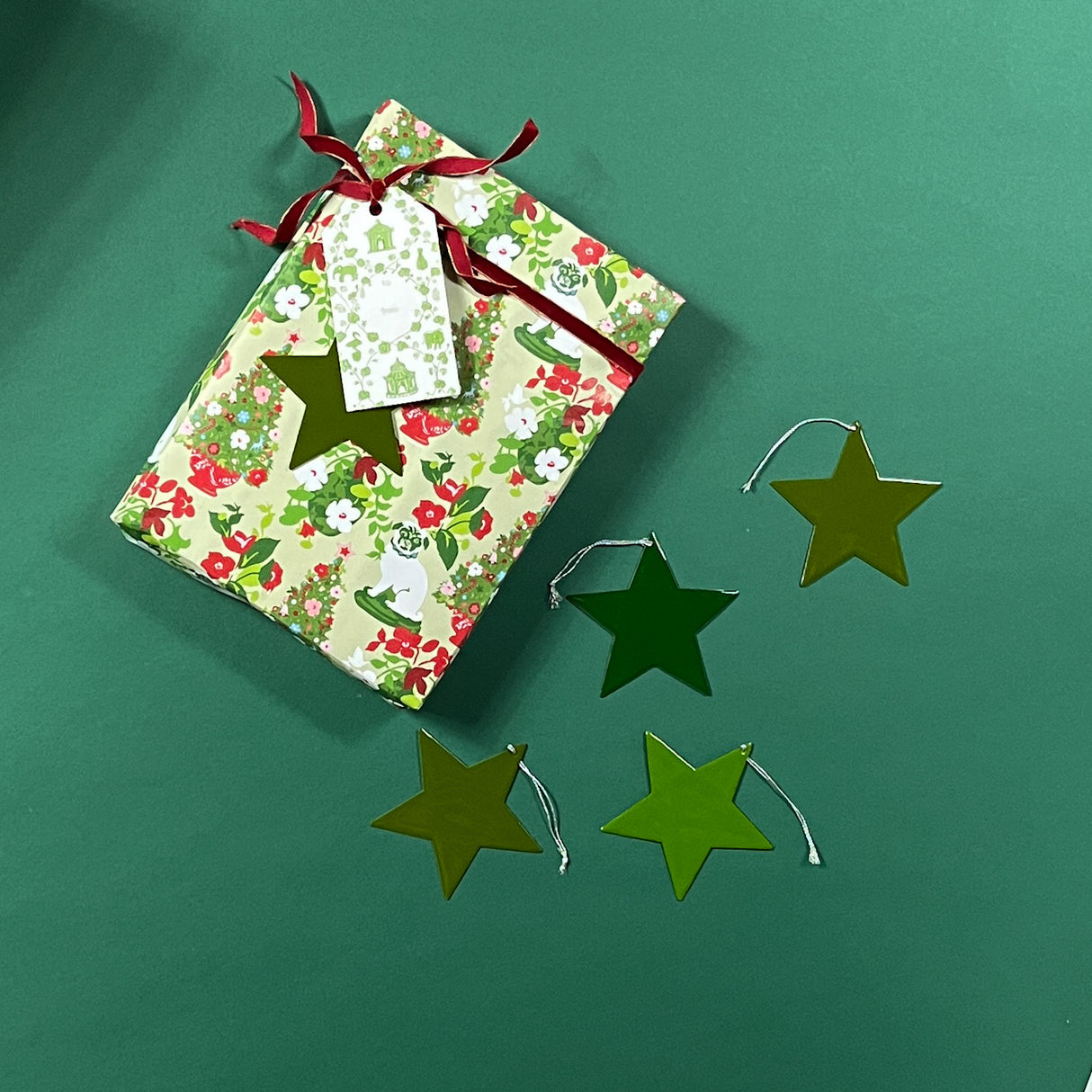 Metal Light Green/Dark Green Christmas Star Gift Embellishments, Set of 4