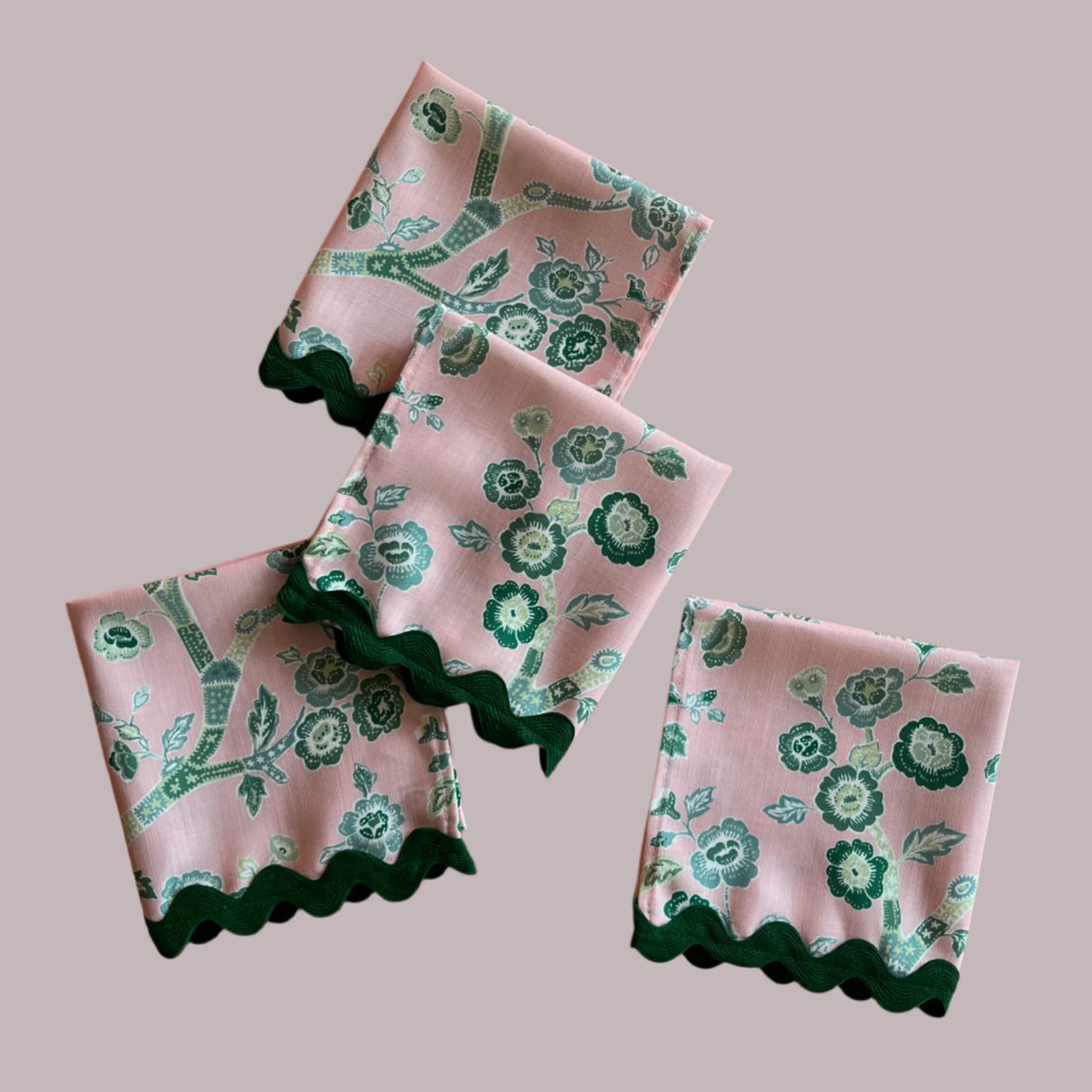 Temple Garden Pink/Green No-Iron Dinner Napkins with Green Ric Rack, Set of 2