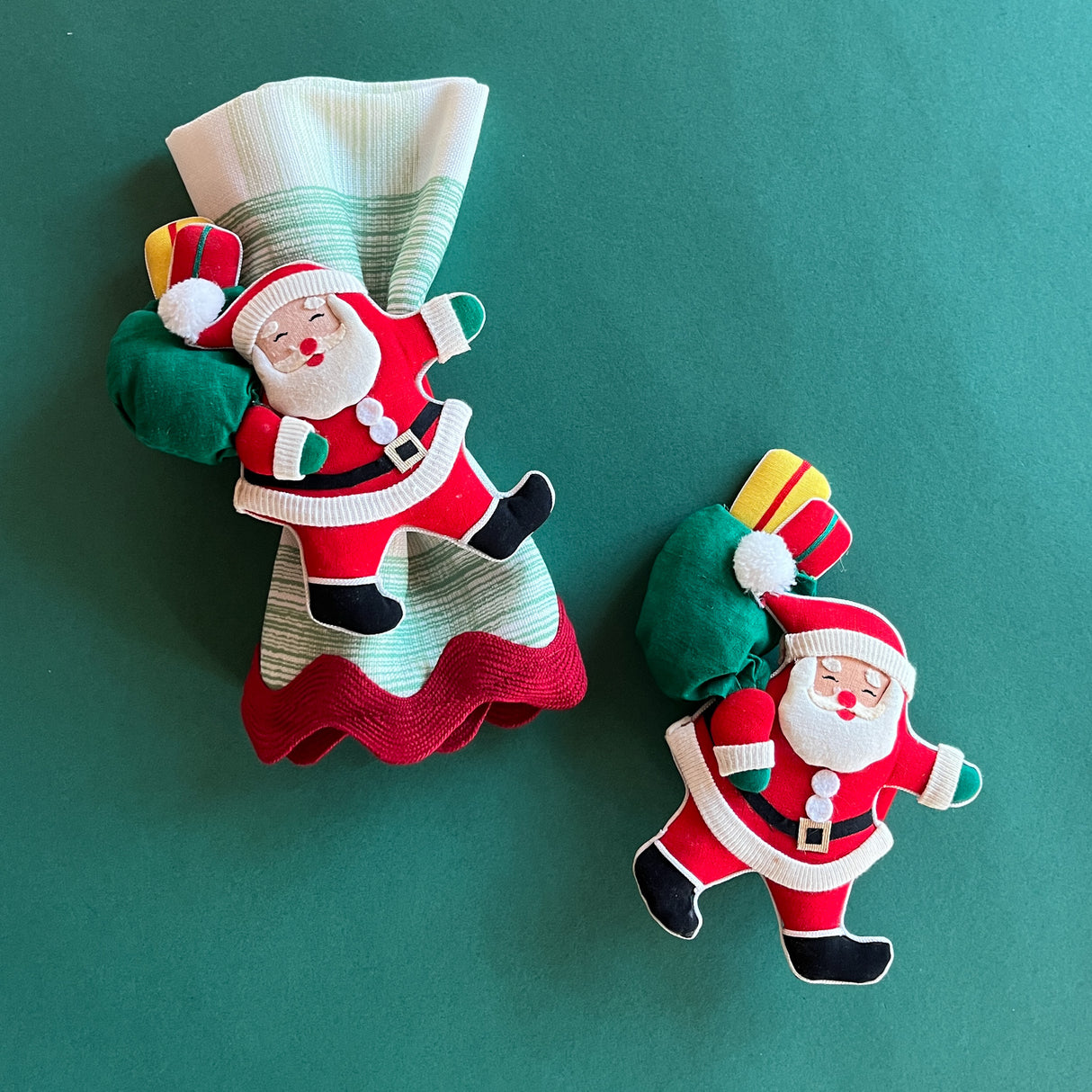 Santa w/Gift Bags Vintage Christmas Napkin Rings, Set of 4