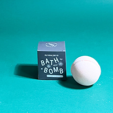 Stocking-Stuffer Christmas Bath Bombs