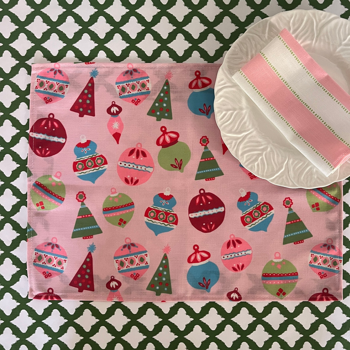 Darling Ornaments Candy Pink No-Iron Christmas Placemats, Set of 4