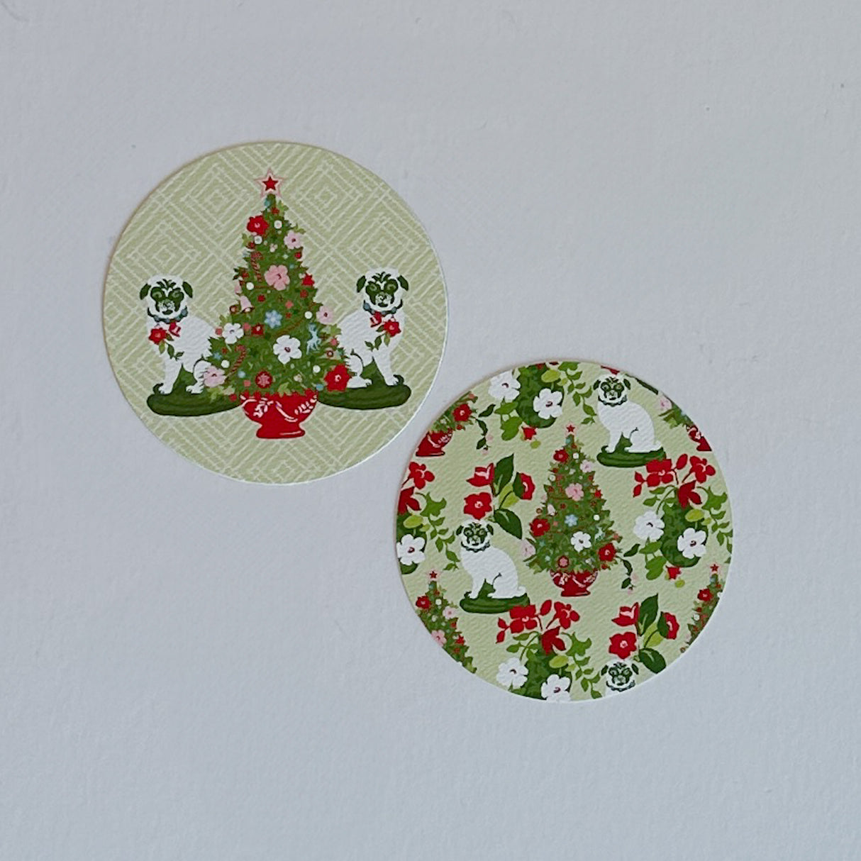 Adorable Christmas Pugs Round Paper Coasters