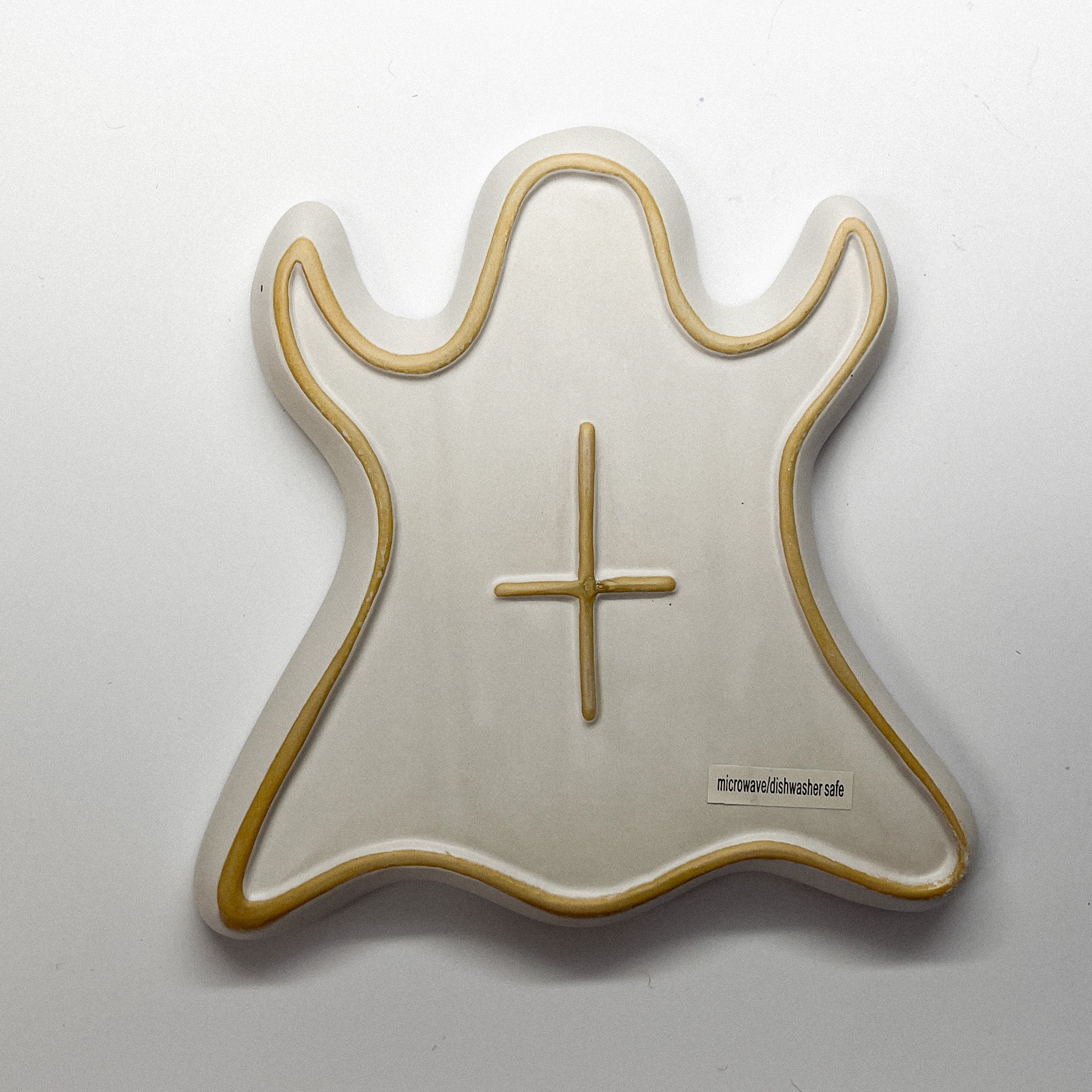 Madcap Cottage ceramic white ghost halloween plate back view with gold outline