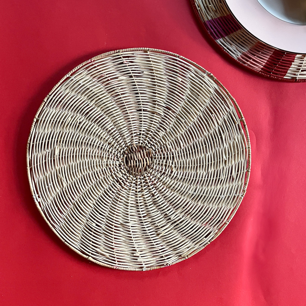 Rear view of Peppermint rattan charger/placemat