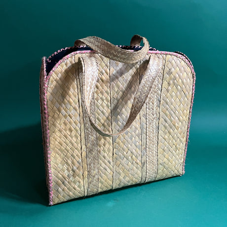 Vintage Oversized Nassau Flowers Straw Bahamas Tote Bag