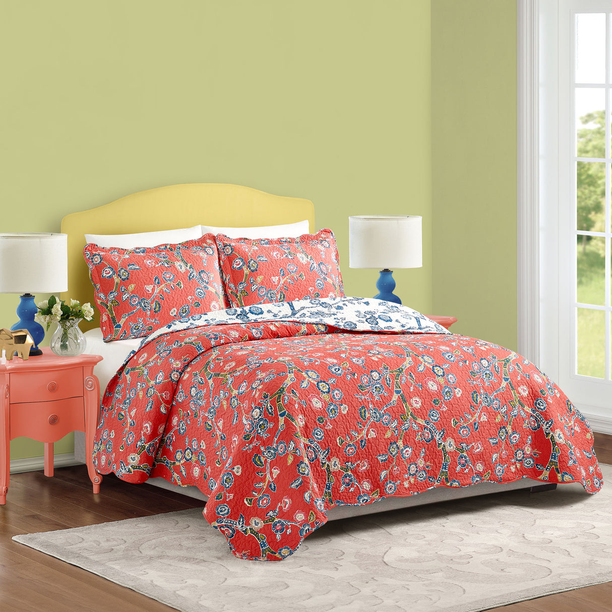 Temple Garden 3pc reversible bed set roomscene