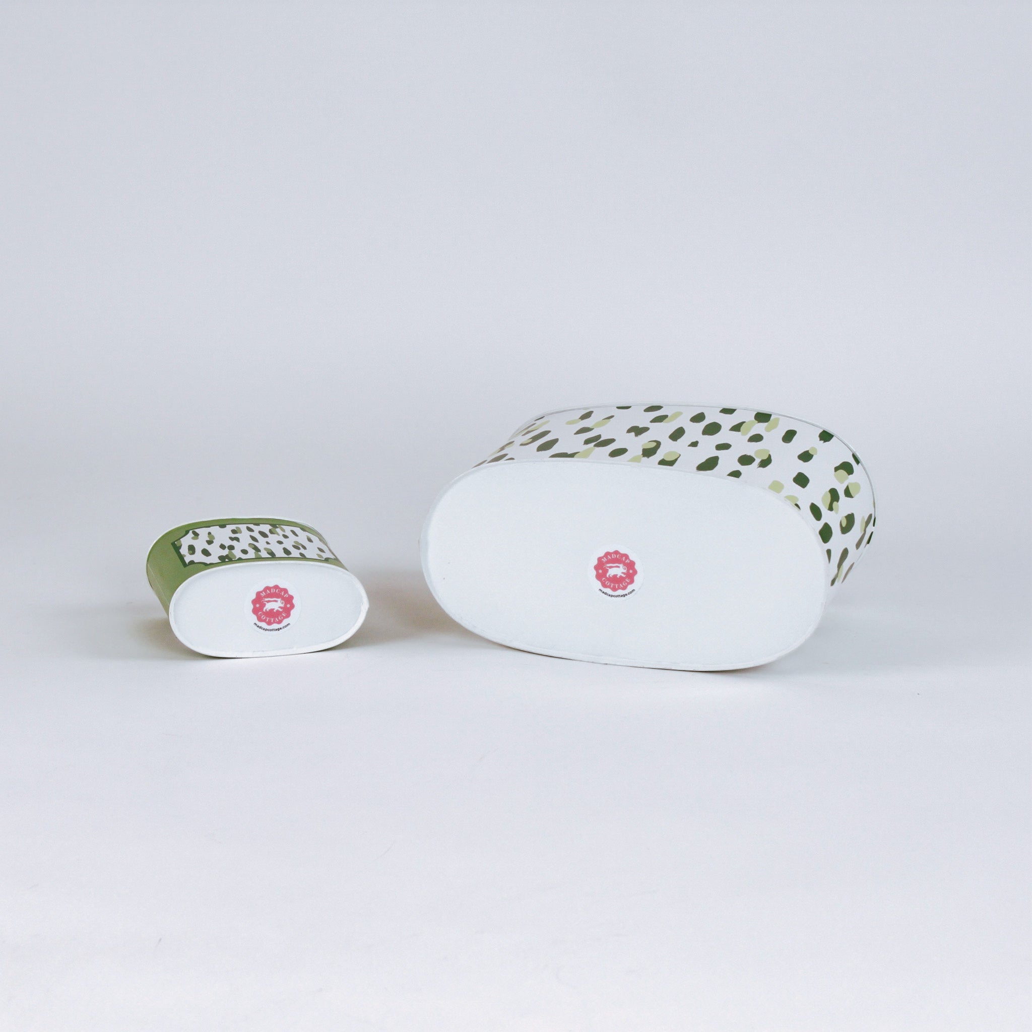 Club House meadow green caddy bottom view in large and small on a white background