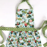 madcap cottage Meadow Club Lilies Apron close-up
