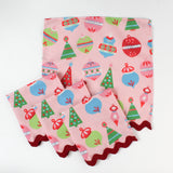 Darling Ornaments Christmas Cloth Dinner Napkins with Ric Rac, Set of 4