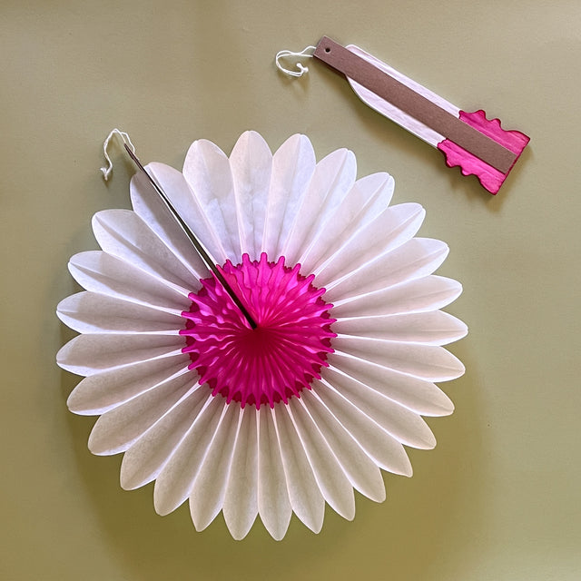 pink and white daisy tissue flower party decoration