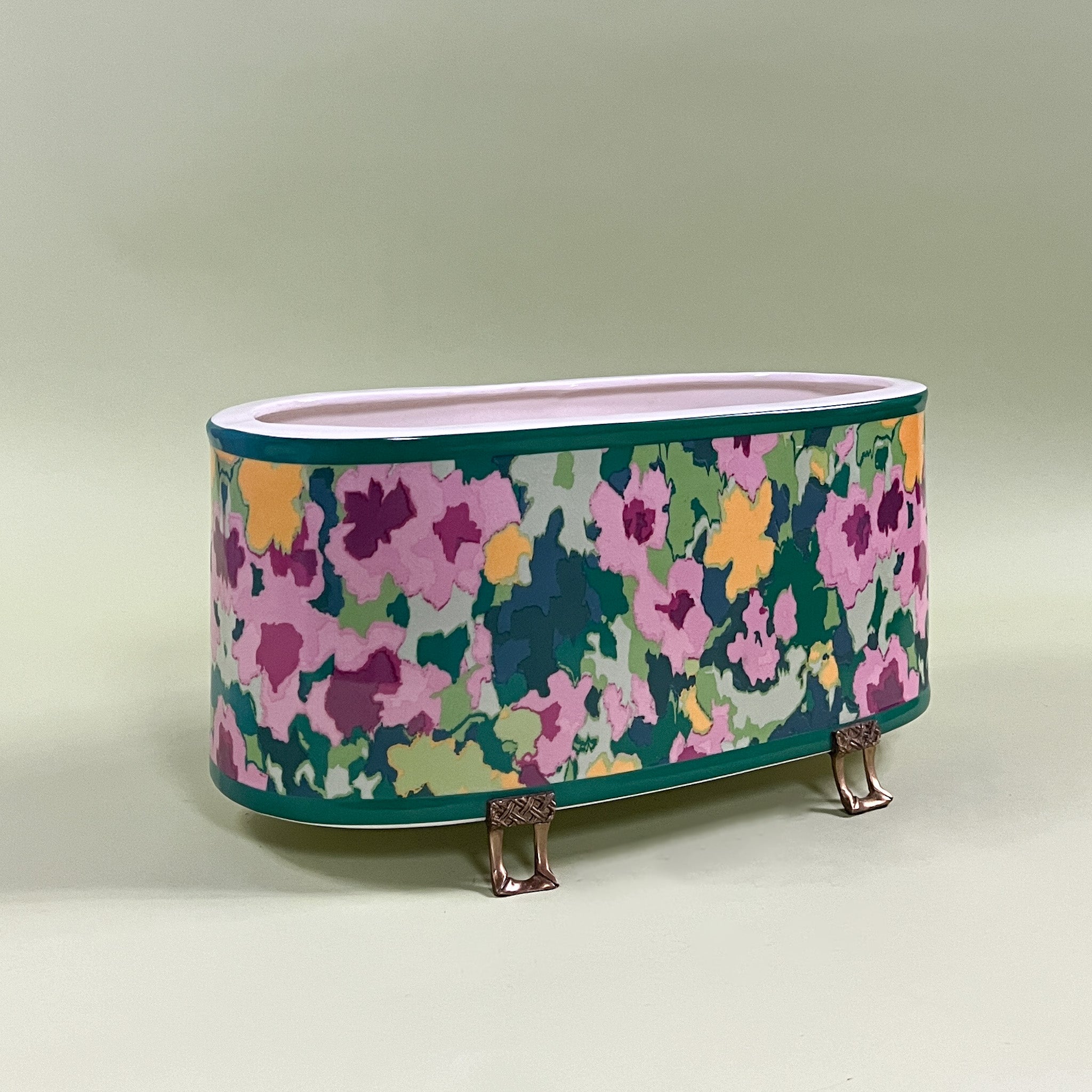 Sissinghurst Porcelain Planter With Brass Feet side view