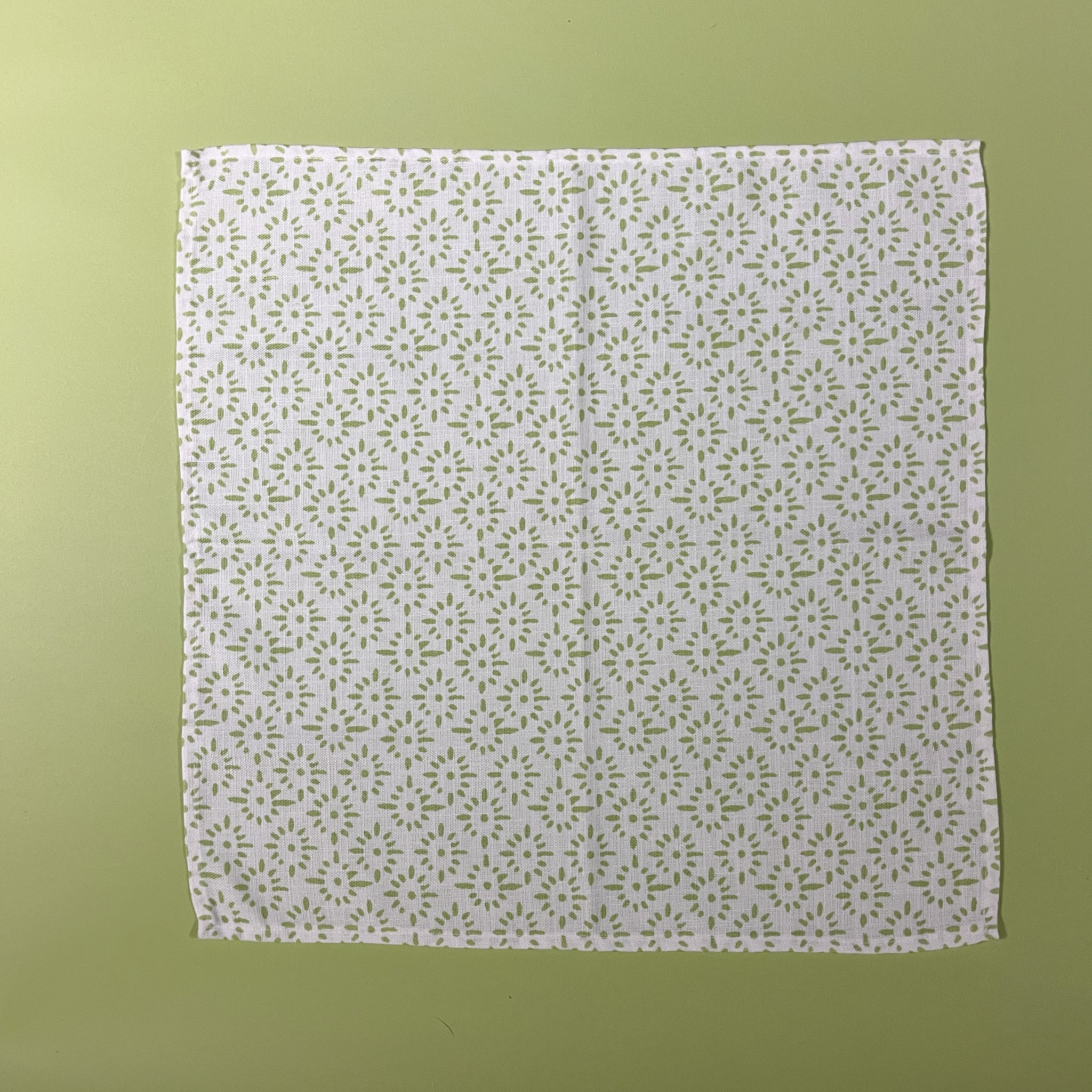 Toujours Provence white and celery green cloth dinner napkin 17 x 17 inch square