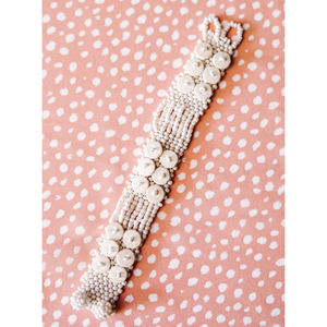 Medium White Bead-and-Shell Bracelet