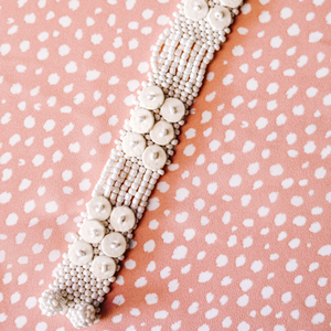 Medium White Bead-and-Shell Bracelet